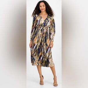 Julia Jordan Artistic Long Sleeve Dress